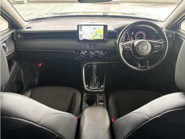 ヴェゼル e:HEV Z ホンダセンシング/純正Gathersナビ/パワーゲート/シートヒーター/コーナーセンサー/パドルシフト/ETC/スマートキー/純正18インチアルミ/テレビ/LEDヘッドライト/ステアリングヒーター(6枚目)