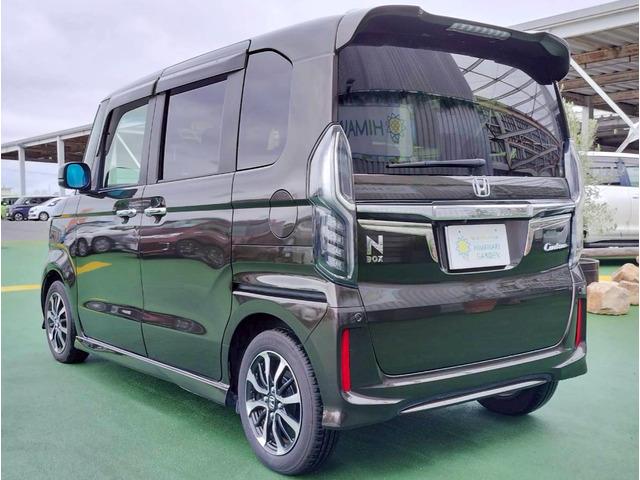 Ｎ－ＢＯＸカスタム Ｇ・Ｌホンダセンシング　パワースライドドア／社外ナビ／バックカメラ／テレビ／Ｂｌｕｅｔｏｏｔｈ／ＥＴＣ／スマートキー／純正アルミ／オートエアコン／ＬＥＤヘッドライト／オートライト／フォグランプ（15枚目）