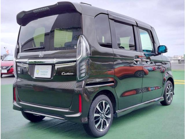 Ｎ－ＢＯＸカスタム Ｇ・Ｌホンダセンシング　パワースライドドア／社外ナビ／バックカメラ／テレビ／Ｂｌｕｅｔｏｏｔｈ／ＥＴＣ／スマートキー／純正アルミ／オートエアコン／ＬＥＤヘッドライト／オートライト／フォグランプ（17枚目）
