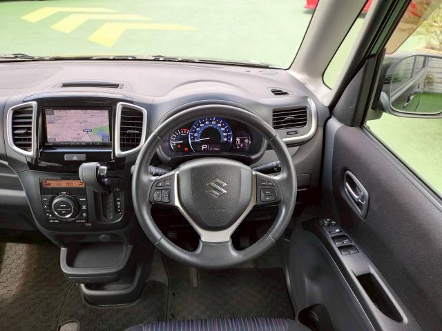 ソリオバンディット ＤＪＥ　レーダーブレーキサポートＩＩ／両側電動スライドドア／衝突軽減ブレーキ／Ｓｔｒａｄａナビ／クルーズコントロール／ＥＴＣ／オートエアコン／スマートキー／フォグランプ／フルセグテレビ／ラジオ／ＣＤ（27枚目）