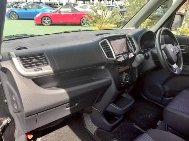 ソリオバンディット ＤＪＥ　レーダーブレーキサポートＩＩ／両側電動スライドドア／衝突軽減ブレーキ／Ｓｔｒａｄａナビ／クルーズコントロール／ＥＴＣ／オートエアコン／スマートキー／フォグランプ／フルセグテレビ／ラジオ／ＣＤ（45枚目）