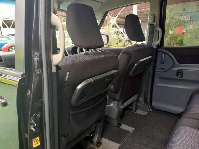 ソリオバンディット ＤＪＥ　レーダーブレーキサポートＩＩ／両側電動スライドドア／衝突軽減ブレーキ／Ｓｔｒａｄａナビ／クルーズコントロール／ＥＴＣ／オートエアコン／スマートキー／フォグランプ／フルセグテレビ／ラジオ／ＣＤ（50枚目）