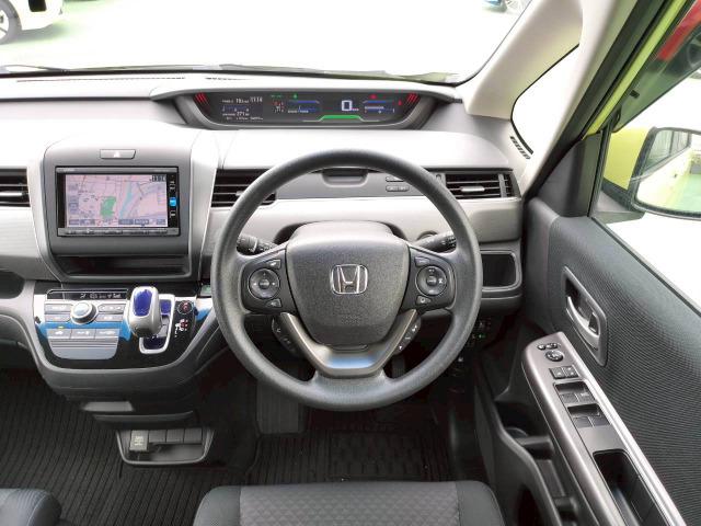 フリード＋ハイブリッド ハイブリッドＧ・ホンダセンシング　両側電動スライドドア／Ｇａｔｈｅｒｓナビ／バックカメラ／スマートキー／ＥＴＣ／オートライト／ＬＥＤヘッドライト／ワンセグテレビ／Ｂｌｕｅｔｏｏｔｈ／ワンオーナー／ホンダセンシング／二年車検整備付（28枚目）