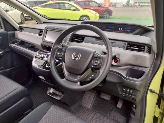 フリード＋ハイブリッド ハイブリッドＧ・ホンダセンシング　両側電動スライドドア／Ｇａｔｈｅｒｓナビ／バックカメラ／スマートキー／ＥＴＣ／オートライト／ＬＥＤヘッドライト／ワンセグテレビ／Ｂｌｕｅｔｏｏｔｈ／ワンオーナー／ホンダセンシング／二年車検整備付（52枚目）