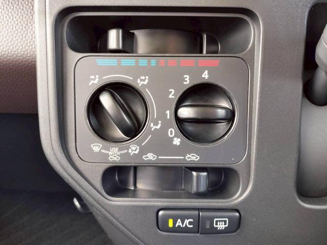 ルーミー X パワースライドドア/スマートキー/CDチューナー/ラジオ/AUX/エアコン/アイドリングストップ/オートライト/シートアレンジ/手すり/パワーウインドウ(38枚目)