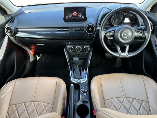 デミオ 13S SCBS/BSM/マツダコネクトナビ/スマートキー/フルセグテレビ/Bluetooth/オートライト/LEDヘッドライト/シートヒーター/ミッションモード付/オートエアコン/ワンオーナー(6枚目)