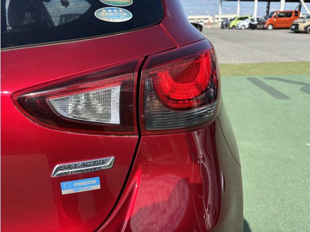 デミオ 13S SCBS/BSM/マツダコネクトナビ/スマートキー/フルセグテレビ/Bluetooth/オートライト/LEDヘッドライト/シートヒーター/ミッションモード付/オートエアコン/ワンオーナー(24枚目)