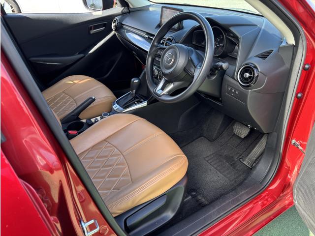 デミオ 13S SCBS/BSM/マツダコネクトナビ/スマートキー/フルセグテレビ/Bluetooth/オートライト/LEDヘッドライト/シートヒーター/ミッションモード付/オートエアコン/ワンオーナー(49枚目)