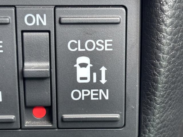 N-BOXカスタム G・Lホンダセンシング 両側電動スライドドア/純正Gathers8型ナビ/バックカメラ/スマートキー/フルセグテレビ/LEDヘッドライト/オートライト/ETC/Bluetooth/ボンネット・ルーフ ラプター塗装(9枚目)