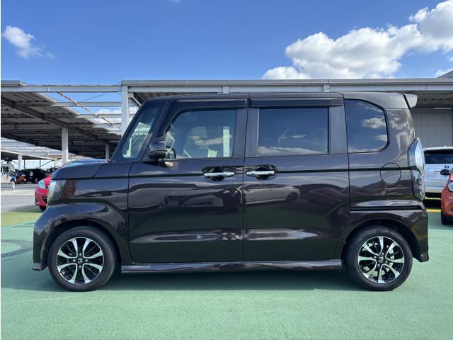 N-BOXカスタム G・Lホンダセンシング 両側電動スライドドア/純正Gathers8型ナビ/バックカメラ/スマートキー/フルセグテレビ/LEDヘッドライト/オートライト/ETC/Bluetooth/ボンネット・ルーフ ラプター塗装(13枚目)