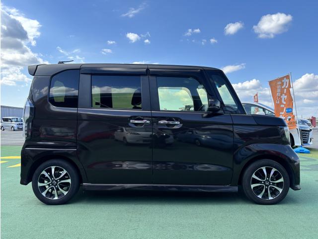 N-BOXカスタム G・Lホンダセンシング 両側電動スライドドア/純正Gathers8型ナビ/バックカメラ/スマートキー/フルセグテレビ/LEDヘッドライト/オートライト/ETC/Bluetooth/ボンネット・ルーフ ラプター塗装(17枚目)