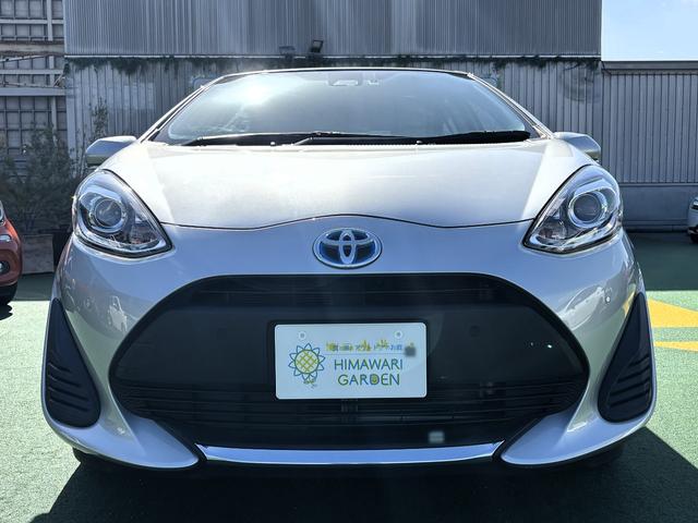 アクア L トヨタセーフティセンス/純正ナビ/バックカメラ/TV/キーレス/ETC/オートハイビーム/Bluetooth接続/電格ミラー/パワーウィンドウ/DVD再生/パワーステアリング(12枚目)