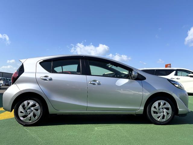 アクア L トヨタセーフティセンス/純正ナビ/バックカメラ/TV/キーレス/ETC/オートハイビーム/Bluetooth接続/電格ミラー/パワーウィンドウ/DVD再生/パワーステアリング(14枚目)