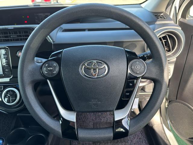 アクア L トヨタセーフティセンス/純正ナビ/バックカメラ/TV/キーレス/ETC/オートハイビーム/Bluetooth接続/電格ミラー/パワーウィンドウ/DVD再生/パワーステアリング(27枚目)