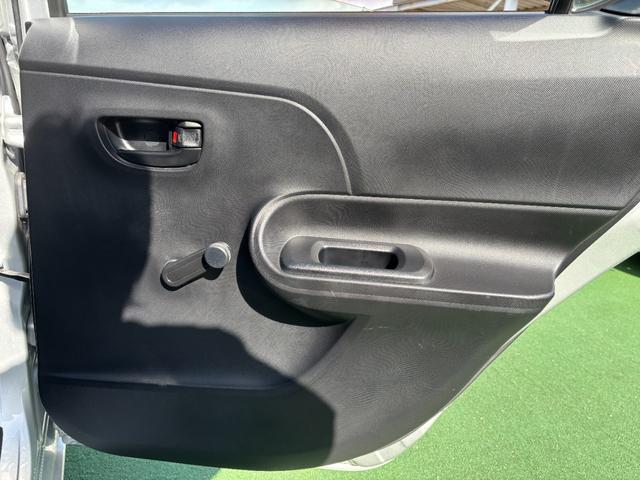 アクア L トヨタセーフティセンス/純正ナビ/バックカメラ/TV/キーレス/ETC/オートハイビーム/Bluetooth接続/電格ミラー/パワーウィンドウ/DVD再生/パワーステアリング(56枚目)