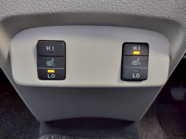 シエンタ Ｇ　両側電動スライドドア／スマートキー／純正ナビ／バックカメラ／アイドリングストップ／ＥＴＣ／テレビ／Ｂｌｕｅｔｏｏｔｈ／シートヒーター／オートエアコン／７人乗／（48枚目）