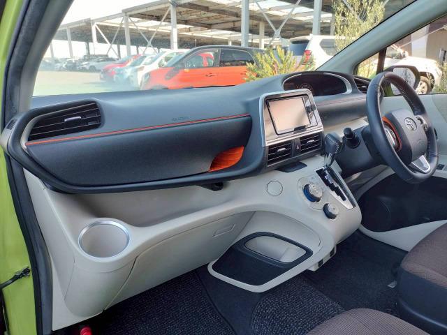 シエンタ Ｇ　両側電動スライドドア／スマートキー／純正ナビ／バックカメラ／アイドリングストップ／ＥＴＣ／テレビ／Ｂｌｕｅｔｏｏｔｈ／シートヒーター／オートエアコン／７人乗／（51枚目）