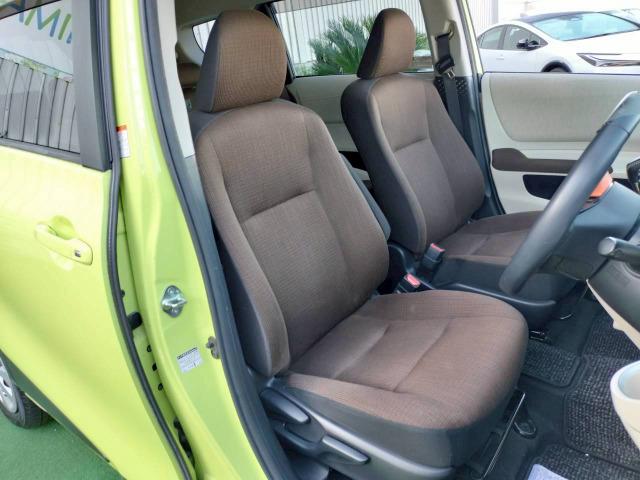 シエンタ Ｇ　両側電動スライドドア／スマートキー／純正ナビ／バックカメラ／アイドリングストップ／ＥＴＣ／テレビ／Ｂｌｕｅｔｏｏｔｈ／シートヒーター／オートエアコン／７人乗／（52枚目）