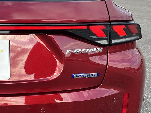 フロンクス ベースグレード　スズキセーフティサポート／純正９インチナビ／全方位カメラ／パドルシフト／ＬＥＤヘッドライト／ハーフレザーシート／ワイヤレス充電器付き／Ｆ席シートヒーター／純正ＡＷ／プッシュスタート／スマートキー（24枚目）