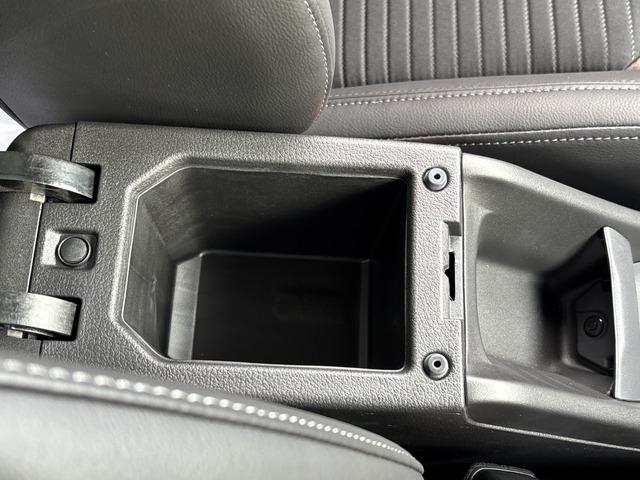 フロンクス ベースグレード　スズキセーフティサポート／純正９インチナビ／全方位カメラ／パドルシフト／ＬＥＤヘッドライト／ハーフレザーシート／ワイヤレス充電器付き／Ｆ席シートヒーター／純正ＡＷ／プッシュスタート／スマートキー（48枚目）