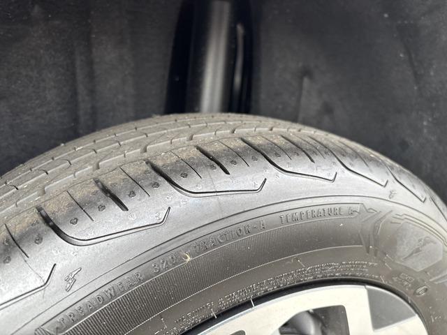 フロンクス ベースグレード　スズキセーフティサポート／純正９インチナビ／全方位カメラ／パドルシフト／ＬＥＤヘッドライト／ハーフレザーシート／ワイヤレス充電器付き／Ｆ席シートヒーター／純正ＡＷ／プッシュスタート／スマートキー（72枚目）