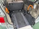 スローパー　車イス固定装置／キーレスキー／ＣＤステレオ／電格ミラー／パワーウィンドウ／エアコン／スローパー／スロープ／福祉車両／手すり／コラムシフト（9枚目）