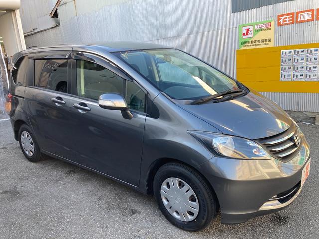 フリード Ｇ　ハイウェイエディション　タイヤ４本新品　フリップダウンモニター　ナビ　バックカメラ　ＥＴＣ　前後ドライブレコーダー　キーレス　片側パワースライドドア　７人乗り（10枚目）