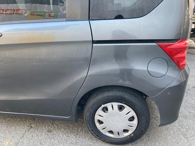 フリード Ｇ　ハイウェイエディション　タイヤ４本新品　フリップダウンモニター　ナビ　バックカメラ　ＥＴＣ　前後ドライブレコーダー　キーレス　片側パワースライドドア　７人乗り（33枚目）