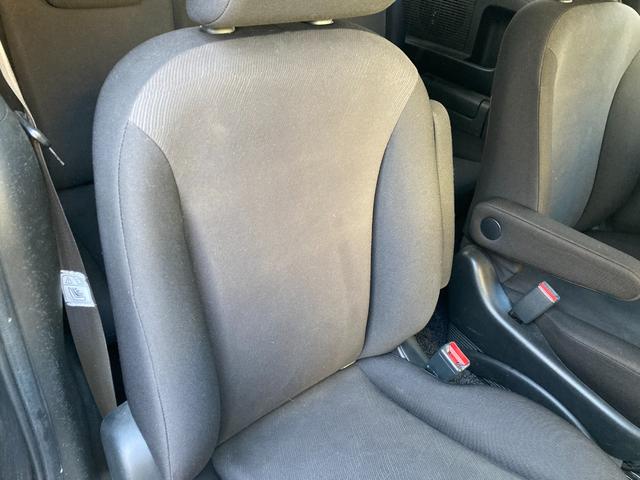 フリード Ｇ　ハイウェイエディション　タイヤ４本新品　フリップダウンモニター　ナビ　バックカメラ　ＥＴＣ　前後ドライブレコーダー　キーレス　片側パワースライドドア　７人乗り（53枚目）