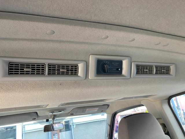 キャラバン 　８人乗り　タイヤ４本新品　ヘッドライト新品交換済（令和６年）　ナビ　ＴＶ　ＥＴＣ　運転席パワーウインドウ（5枚目）