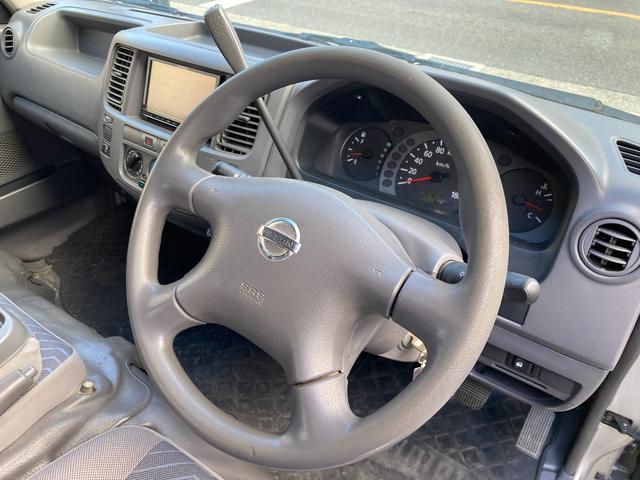 キャラバン 　８人乗り　タイヤ４本新品　ヘッドライト新品交換済（令和６年）　ナビ　ＴＶ　ＥＴＣ　運転席パワーウインドウ（41枚目）