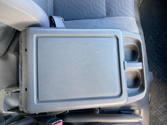 キャラバン 　８人乗り　タイヤ４本新品　ヘッドライト新品交換済（令和６年）　ナビ　ＴＶ　ＥＴＣ　運転席パワーウインドウ（52枚目）