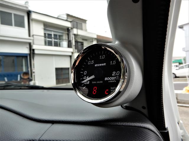 ベースグレード 5MT ワンオーナー 禁煙車 MonsterSport製 スポーツマフラー ローダウンスプリング フロアマット サイドバイザー スポーツペダル シフトノブ CUSCO パワーブレース前後 HDDナビ(19枚目)
