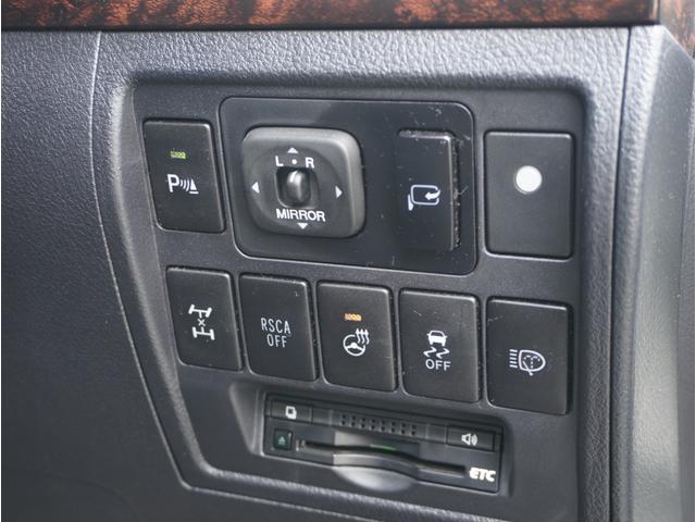 ランドクルーザー ＺＸ　黒革シート　サンルーフ　フリップダウンモニター　ドラレコ　ＥＴＣ　Ｅｑｕｉｐ２４インチアルミホイール電動シート　ナビ　全方位カメラ　シートヒーター＆エアコン　クルコン　電動リアゲート　８人乗り（50枚目）