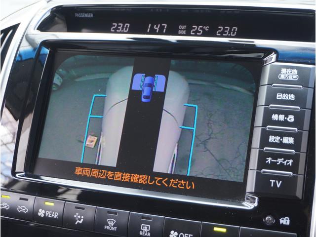 ランドクルーザー ＺＸ　黒革シート　サンルーフ　フリップダウンモニター　ドラレコ　ＥＴＣ　Ｅｑｕｉｐ２４インチアルミホイール電動シート　ナビ　全方位カメラ　シートヒーター＆エアコン　クルコン　電動リアゲート　８人乗り（60枚目）