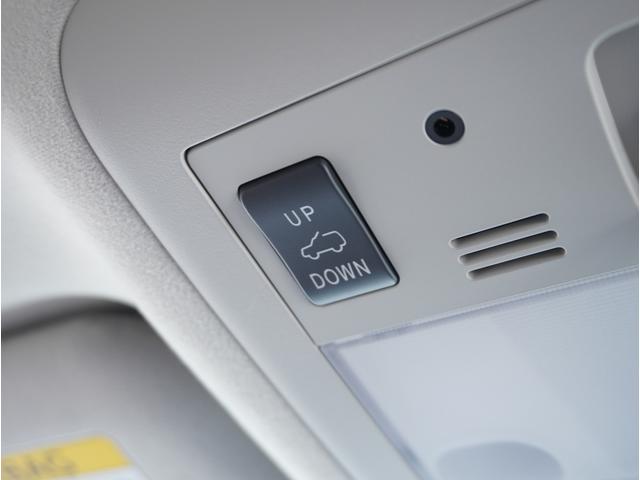 ランドクルーザー ＺＸ　黒革シート　サンルーフ　フリップダウンモニター　ドラレコ　ＥＴＣ　Ｅｑｕｉｐ２４インチアルミホイール電動シート　ナビ　全方位カメラ　シートヒーター＆エアコン　クルコン　電動リアゲート　８人乗り（75枚目）