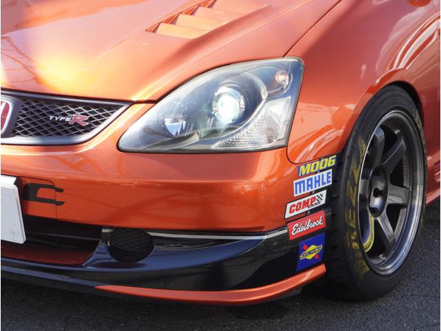 シビック タイプR フルラッピング RAYS te37SL DIREZZA z3 スパルコフルバケ 車高調 ASRサブフレーム 調整式アッパーアーム メッシュブレーキホース プロジェクトマイクロパッド 社外エアクリ(3枚目)