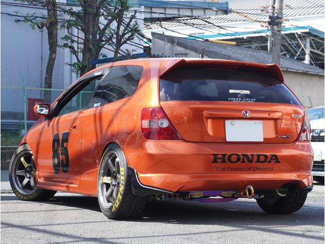 シビック タイプR フルラッピング RAYS te37SL DIREZZA z3 スパルコフルバケ 車高調 ASRサブフレーム 調整式アッパーアーム メッシュブレーキホース プロジェクトマイクロパッド 社外エアクリ(16枚目)