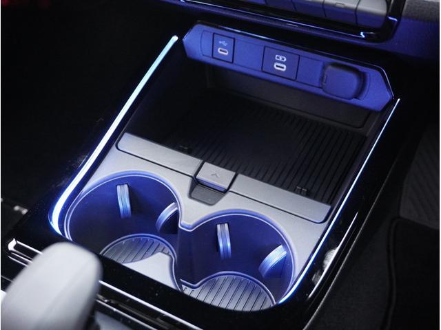 プリウス Ｚ　プラグインハイブリッド　太陽光ソーラー　ＥＶ発充給電ルーフシステム　モデリスタフルエアロ＆ホイール　１２．３型ディスプレイ　全周囲カメラＤインナーミラー　ＢＳＭ　ワイヤレス充電器　パワーバックドア（54枚目）