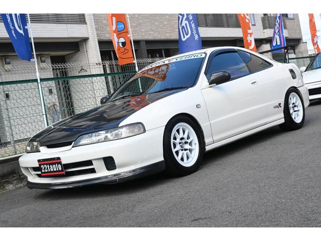 インテグラ タイプＲ　ＶＴＥＣ　Ｂ１８Ｃ　５ＭＴ　フル内装・エアコン・パワステ付　ヘッドカバー交換　車高調　ＬＳＤ　ゼロファイター１５インチＡＷ・マフラー　カーボンボンネット・リップ　クスコＧＴウイング　ＢＴナビ　Ｂカメラ（2枚目）