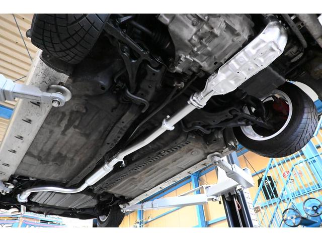 インテグラ タイプＲ　ＶＴＥＣ　Ｂ１８Ｃ　５ＭＴ　フル内装・エアコン・パワステ付　ヘッドカバー交換　車高調　ＬＳＤ　ゼロファイター１５インチＡＷ・マフラー　カーボンボンネット・リップ　クスコＧＴウイング　ＢＴナビ　Ｂカメラ（25枚目）