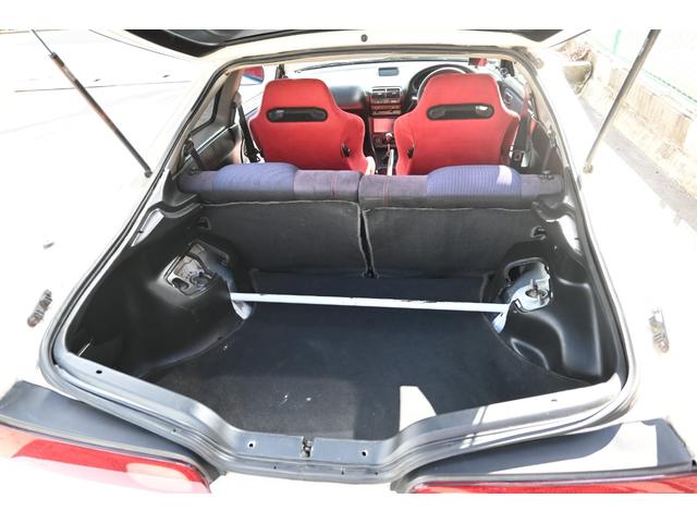 インテグラ タイプＲ　ＶＴＥＣ　Ｂ１８Ｃ　５ＭＴ　フル内装・エアコン・パワステ付　ヘッドカバー交換　車高調　ＬＳＤ　ゼロファイター１５インチＡＷ・マフラー　カーボンボンネット・リップ　クスコＧＴウイング　ＢＴナビ　Ｂカメラ（33枚目）