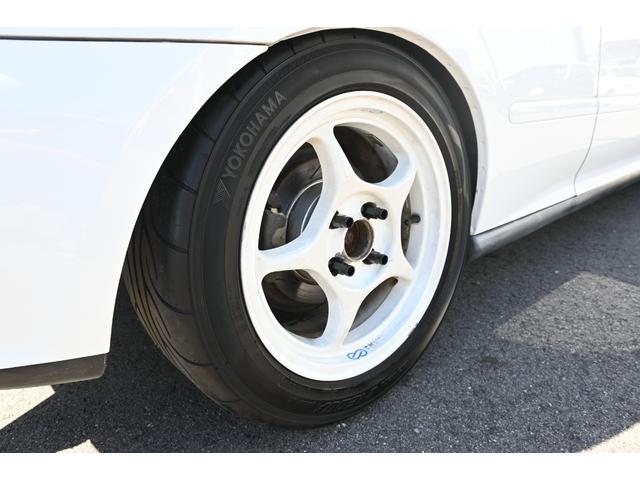 シビック ＳｉＲ　ＶＴＥＣ　Ｂ１６Ａ　５ＭＴ　２名公認　新品ＲＧ車高調　エンケイ１５インチＡＷ　３点式ロールケージ　ＬＳＤ　無限ヘッドカバー　零１０００チャンバー　全面ラジエター　フジツボエキマニ　５ＺＩＧＥＮマフラー（6枚目）