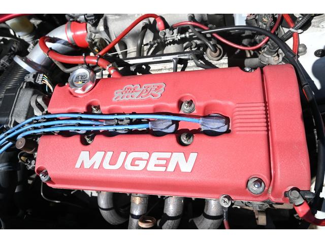 シビック ＳｉＲ　ＶＴＥＣ　Ｂ１６Ａ　５ＭＴ　２名公認　新品ＲＧ車高調　エンケイ１５インチＡＷ　３点式ロールケージ　ＬＳＤ　無限ヘッドカバー　零１０００チャンバー　全面ラジエター　フジツボエキマニ　５ＺＩＧＥＮマフラー（8枚目）