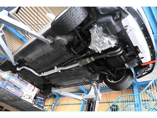 シビック ＳｉＲ　ＶＴＥＣ　Ｂ１６Ａ　５ＭＴ　２名公認　新品ＲＧ車高調　エンケイ１５インチＡＷ　３点式ロールケージ　ＬＳＤ　無限ヘッドカバー　零１０００チャンバー　全面ラジエター　フジツボエキマニ　５ＺＩＧＥＮマフラー（10枚目）