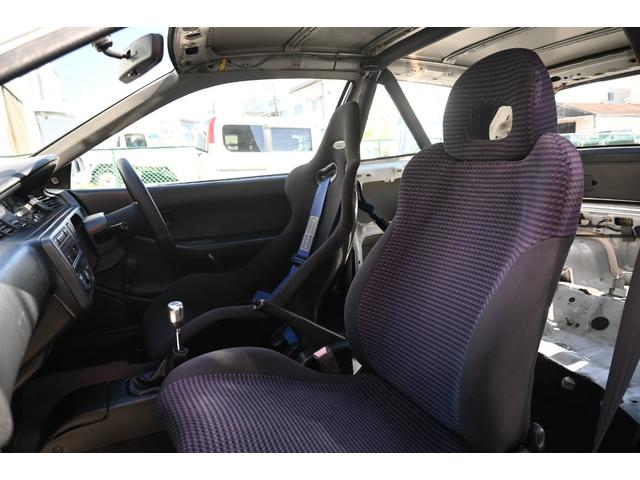 シビック ＳｉＲ　ＶＴＥＣ　Ｂ１６Ａ　５ＭＴ　２名公認　新品ＲＧ車高調　エンケイ１５インチＡＷ　３点式ロールケージ　ＬＳＤ　無限ヘッドカバー　零１０００チャンバー　全面ラジエター　フジツボエキマニ　５ＺＩＧＥＮマフラー（22枚目）