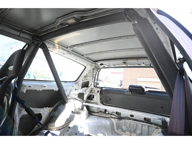 シビック ＳｉＲ　ＶＴＥＣ　Ｂ１６Ａ　５ＭＴ　２名公認　新品ＲＧ車高調　エンケイ１５インチＡＷ　３点式ロールケージ　ＬＳＤ　無限ヘッドカバー　零１０００チャンバー　全面ラジエター　フジツボエキマニ　５ＺＩＧＥＮマフラー（25枚目）