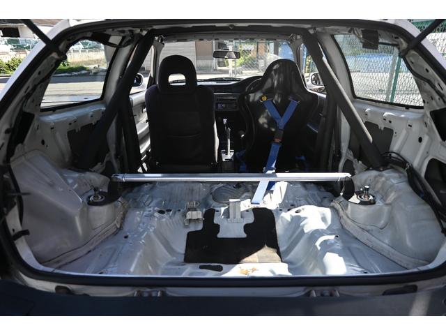 シビック ＳｉＲ　ＶＴＥＣ　Ｂ１６Ａ　５ＭＴ　２名公認　新品ＲＧ車高調　エンケイ１５インチＡＷ　３点式ロールケージ　ＬＳＤ　無限ヘッドカバー　零１０００チャンバー　全面ラジエター　フジツボエキマニ　５ＺＩＧＥＮマフラー（34枚目）
