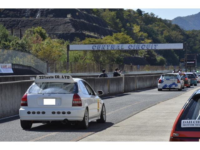 シビック SiR ホンダワンメイクレース サーキットフェスタ2025 テンロク ラジアルクラス チャンピオンカー 書類あり レースカーだけど車検取得できる仕様なんです。(2枚目)