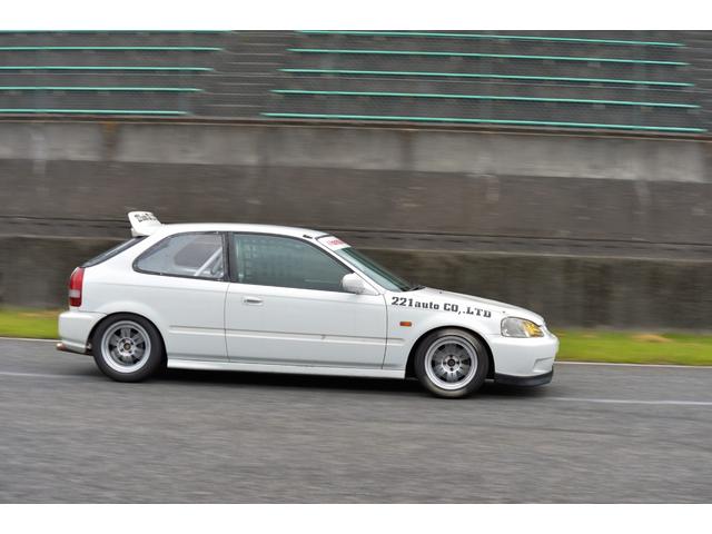シビック SiR ホンダワンメイクレース サーキットフェスタ2025 テンロク ラジアルクラス チャンピオンカー 書類あり レースカーだけど車検取得できる仕様なんです。(4枚目)